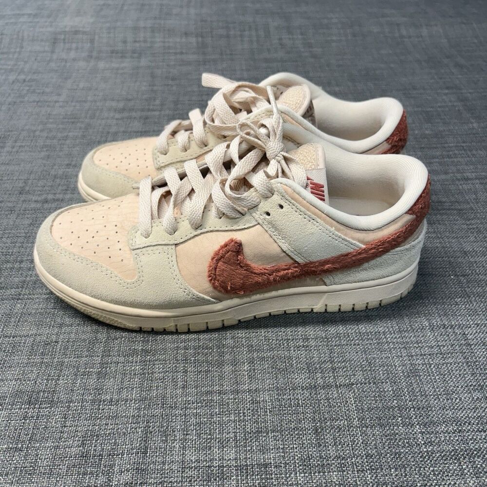 Nike Dunk Low Terry Swoosh Women's Low Top Sneakers Size 7 DZ4706-200
